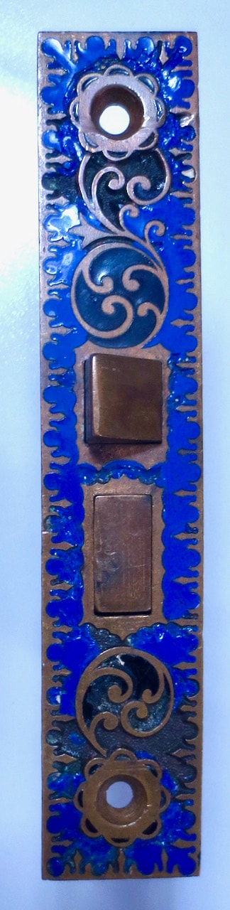 Locks with an Enameled Face - View 1